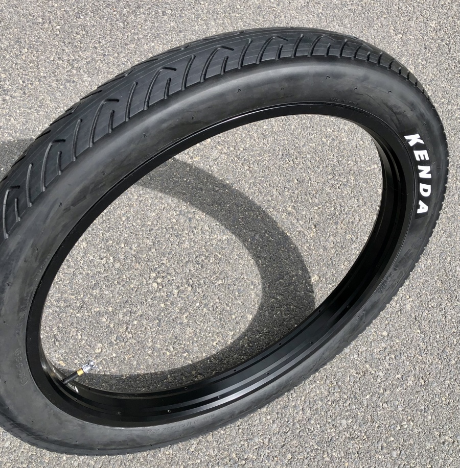 kenda_kraze_26x3-0_26x3_-motorradprofil_motorbike_pattern_bicycle_tire_classic-cycle_classic_cycle